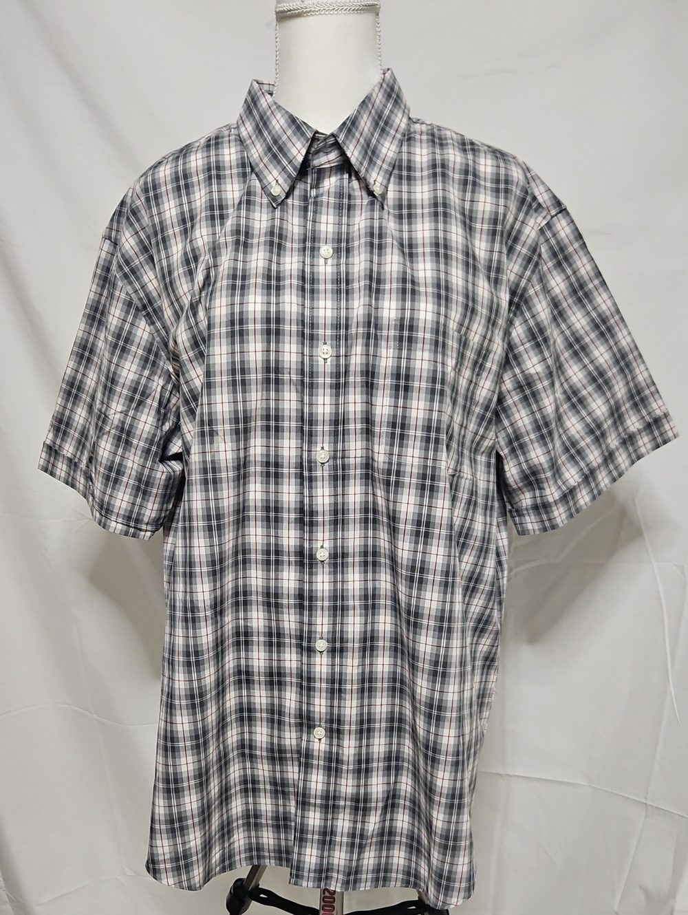 Arrow Men's Short Sleeve Plaid Button-Down Shirt - Gray, Burgundy & White